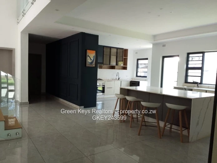 Pomona Townhouse Complex 