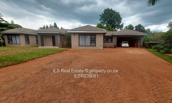 Spacious 4-Bed Borrowdale West Home on 2000 m2 + Borehole