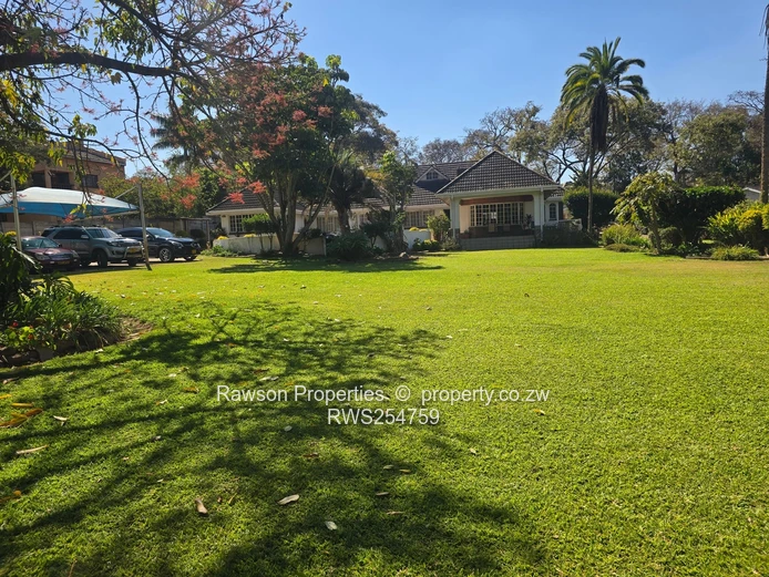 Upmarket neighborhood!!