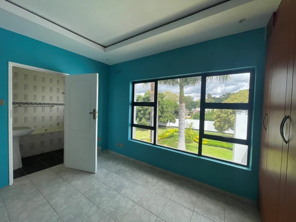 4 Bedroom House
