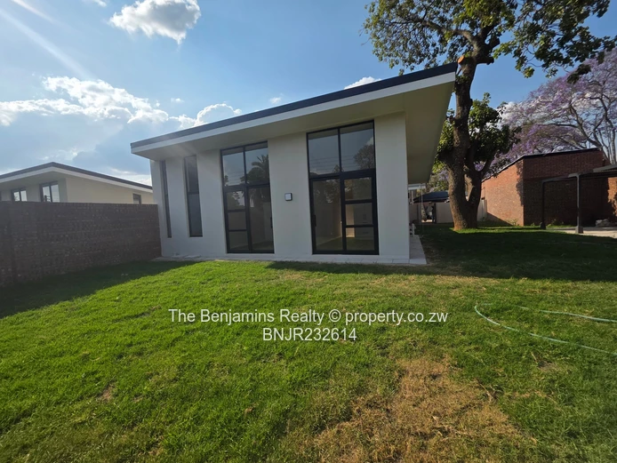 Fabulous Townhouse In Newlands