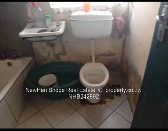 Kambuzuma 6 House For Sale (Sole Mandate)