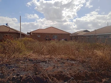 230sqm stand for sale in Glaudina 
