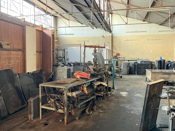 Warehouse & Factory