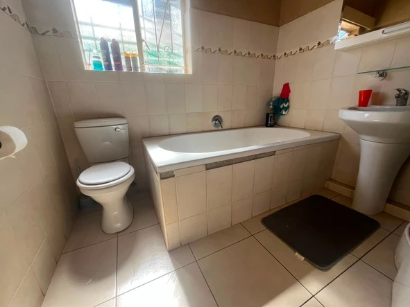 2 Bedroom Garden Flat