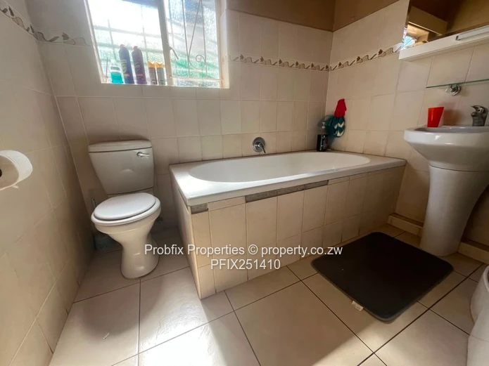 Greendale Kamfinsa-Garden flat for sale