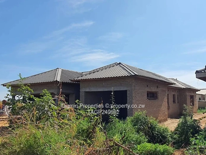 bedrooms house forsale kadoma destiny phase2 medium density  (Sole Mandate)