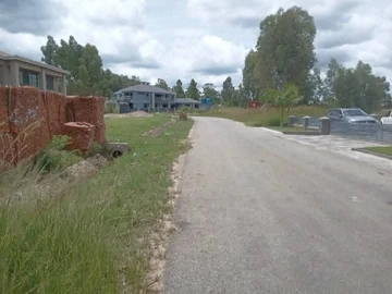 Stands & Residential Land