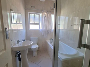 3 Bedroom Garden Flat