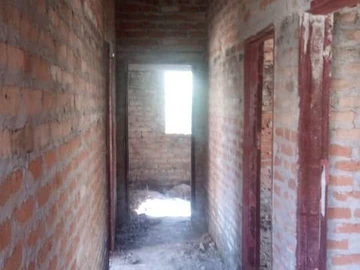 Spacious 3-Bedroom Home in Domboshawa Awaits Your Touch!