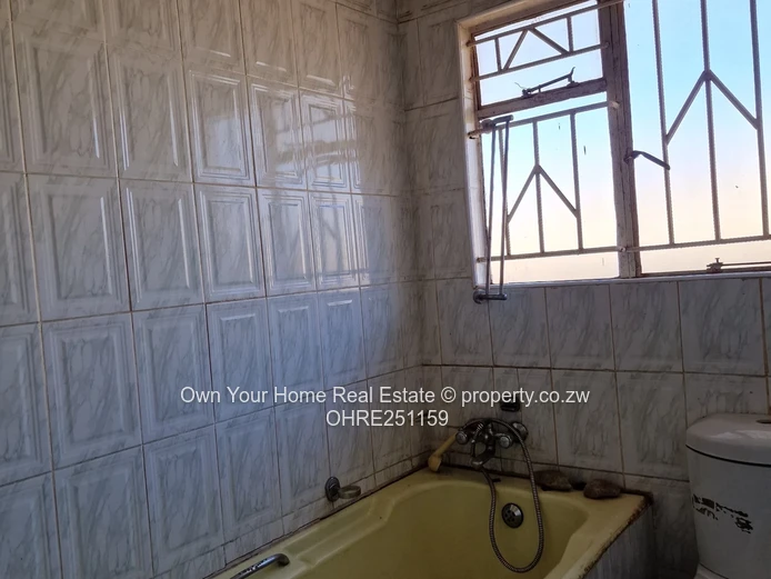 Glen Norah House for sale