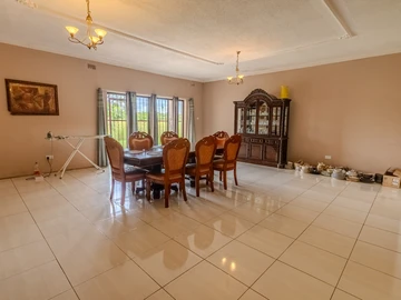 Farm & Agricultural Land