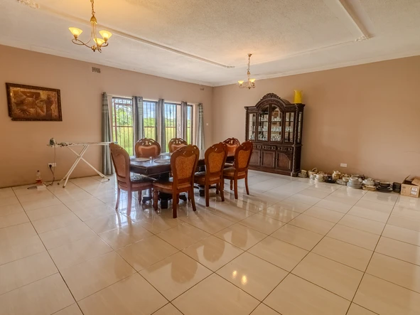 Farm & Agricultural Land