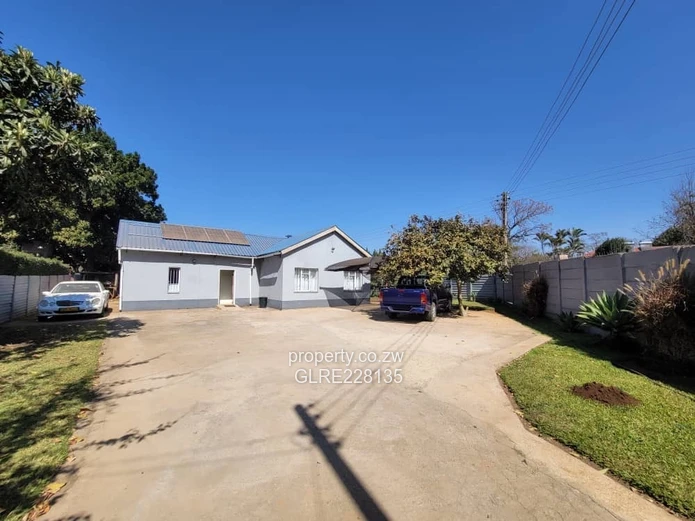 Mt Pleasant harare drive Frontage 4 offices/ 3 bedroomed