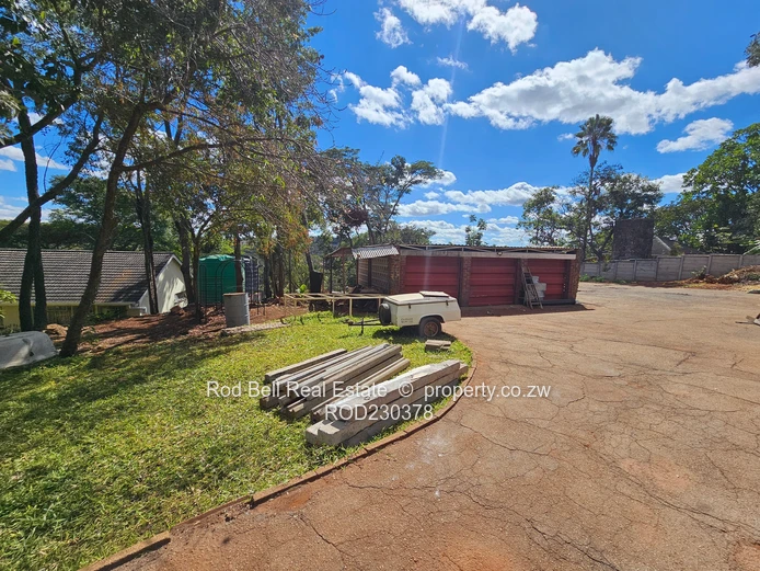 Large family home sitting on 5.3 acres
