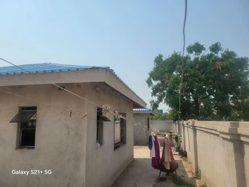 6 Bedroom House