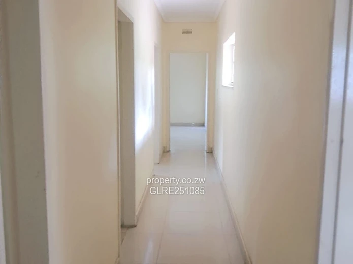 Greendale, Harare East — 3-Bed on 3778 m² Estate