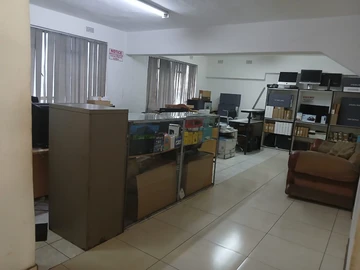 3 Bedroom Flat & Apartment