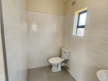 3 Bedroom Flat & Apartment