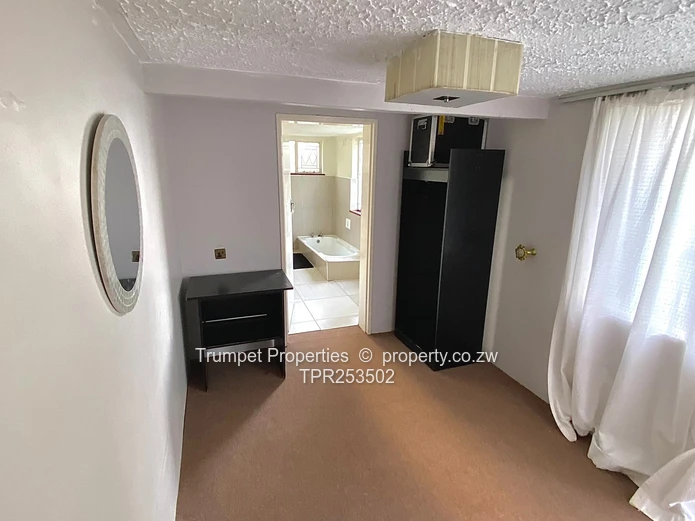 4 Bedroom Masterpiece in Glen Lorne For Sale (Sole Mandate)