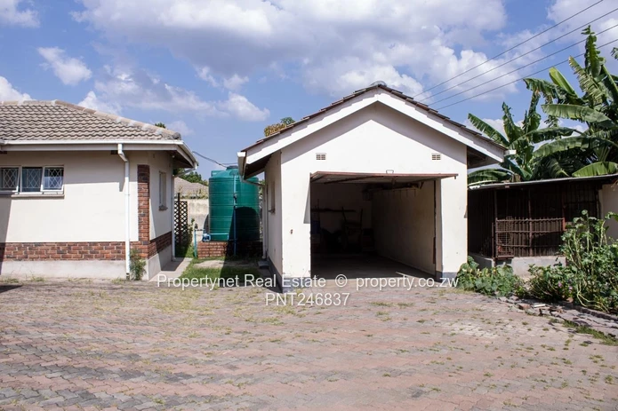 Solid neat family home!!!