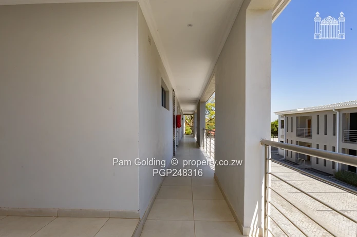 Ready To Move In First Floor 2 Bed Apartment