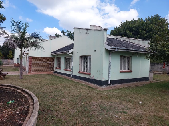 5 Bedroom House