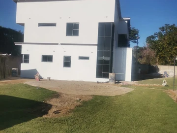 4 Bedroom Garden Flat