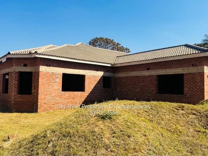 *House For Sale in Bluffhill 