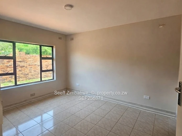 Charming 2-Bedroom Sunway City Cottage with Fitted Kitchen & Borehole