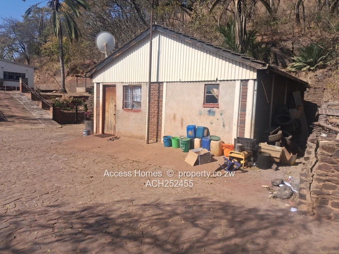 Agro residential plot Whitecliff  (Sole Mandate)