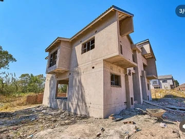 3 Bedroom Flat & Apartment