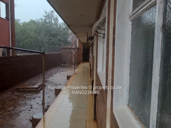 ?? CBD 1-Bedroom Apartment for Sale- Bulawayo