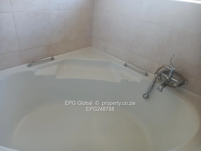 Solid Family house available for letting  