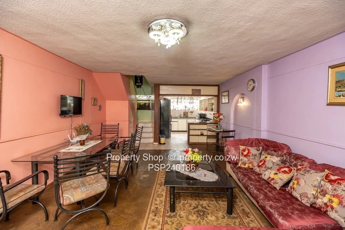 Fully Furnished 3 Bedrooms Garden Flat