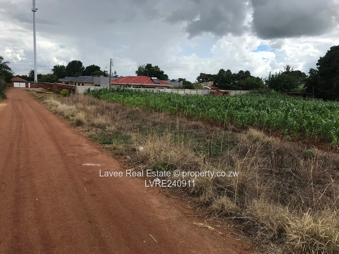 Space, Serenity, and Suburban Bliss on 3,100sqm in Mount Pleasant Heights
