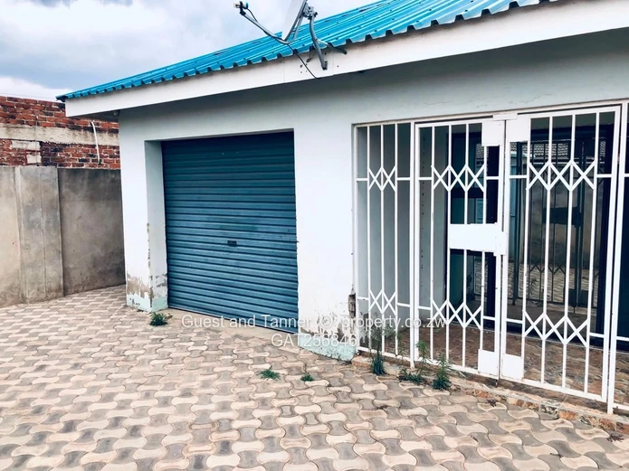 5-Bedroom House For Sale In Budiriro