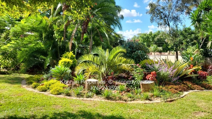 Recently upgraded furnished house in Greystone Park