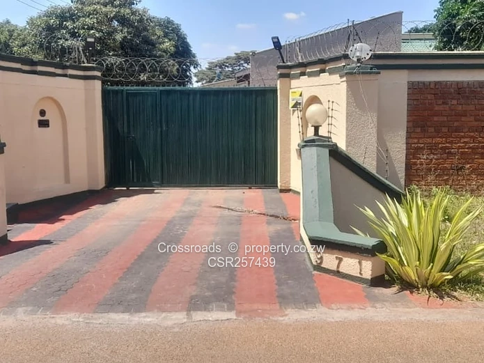 4-Bed Mt Pleasant Heights Home — ,Prolific Borehole  10 000 litre tank & Solar backup