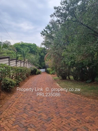 Home With Views, Pool & Self-Contained Cottage!