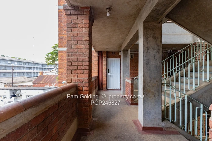 Shingayi Court 1 Bedroom Apartment