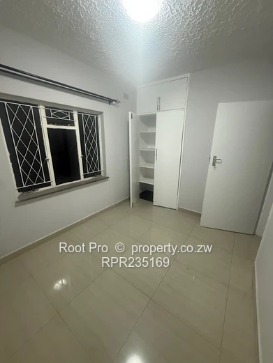 Mabelreign Flat to Let