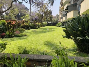 2 Bedroom Flat & Apartment