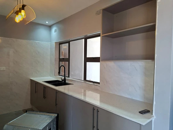3 Bedroom Flat & Apartment