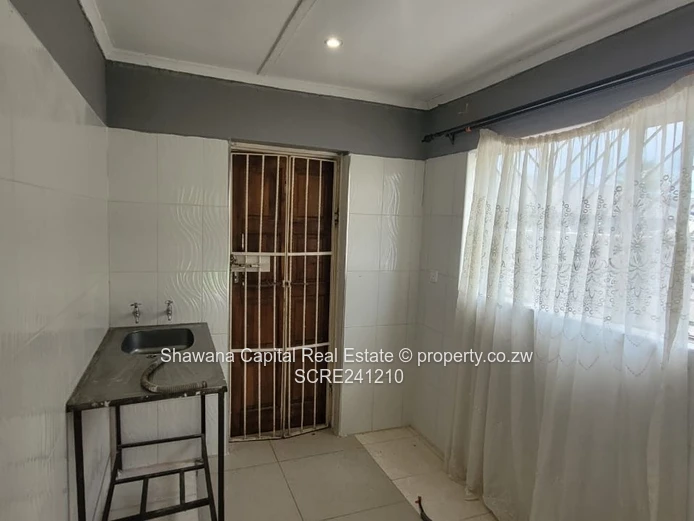 Neat 3 Bed House In Msasa Park