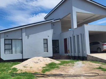 5 Bedroom House