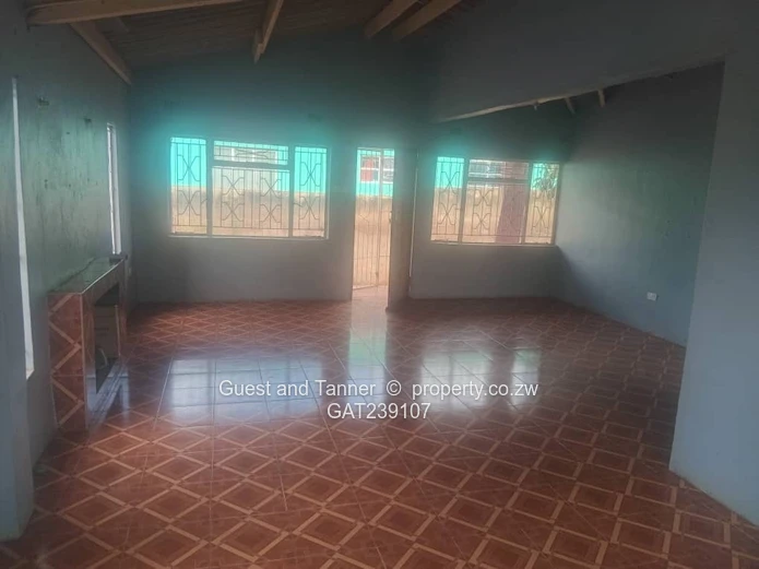 Nketa 9 5 Bed House with Title Deed