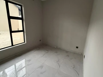 2 Bedroom Garden Flat