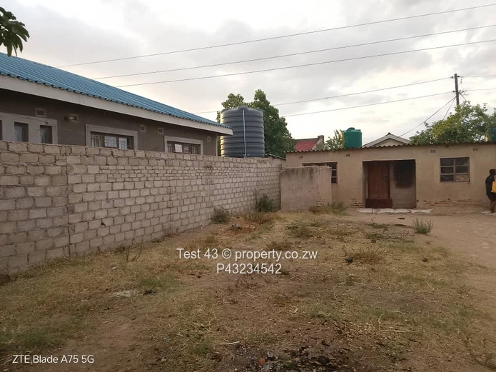 Chitungwiza land for sale 