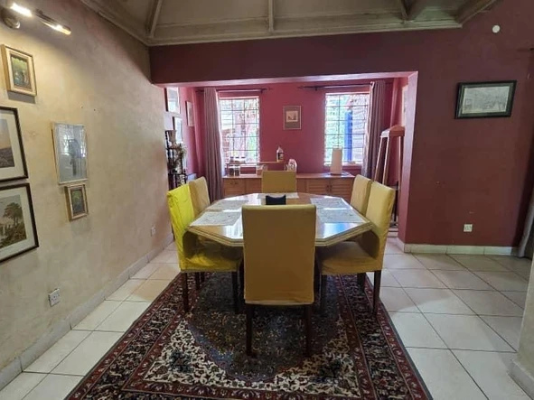 5 Bedroom House